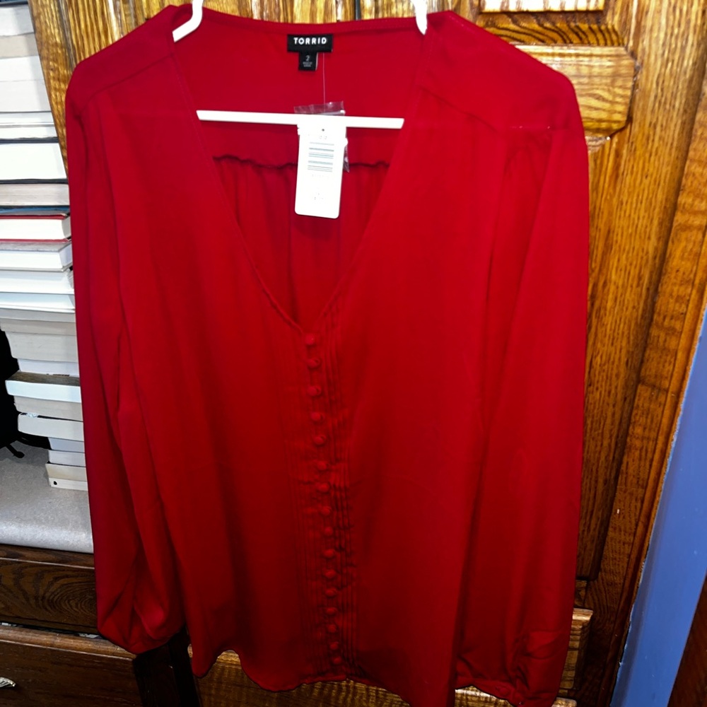 Torrid Red 3/4 Sleeve Buttoned Blouse